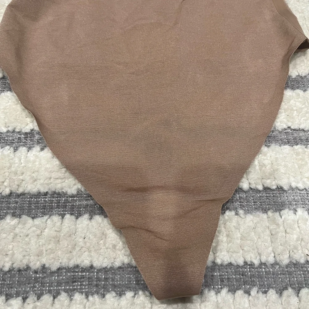 Skims sheer sculpt high‎ waist thong